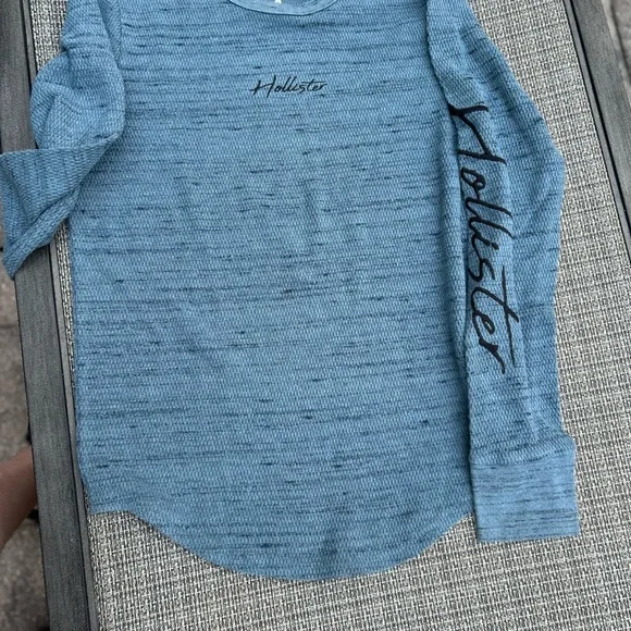 Hollister blue waffle long sleeved shirt - Picture 3 of 4
